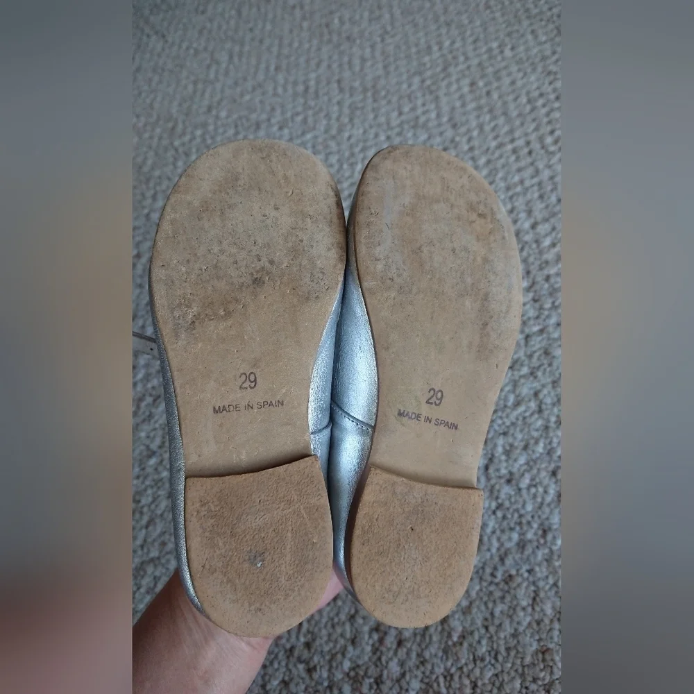 Children's Classics Silver Leather Mary Jane Shoes size 10